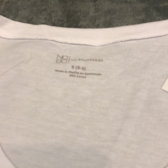 No Boundaries Tee - Picture 3 of 3